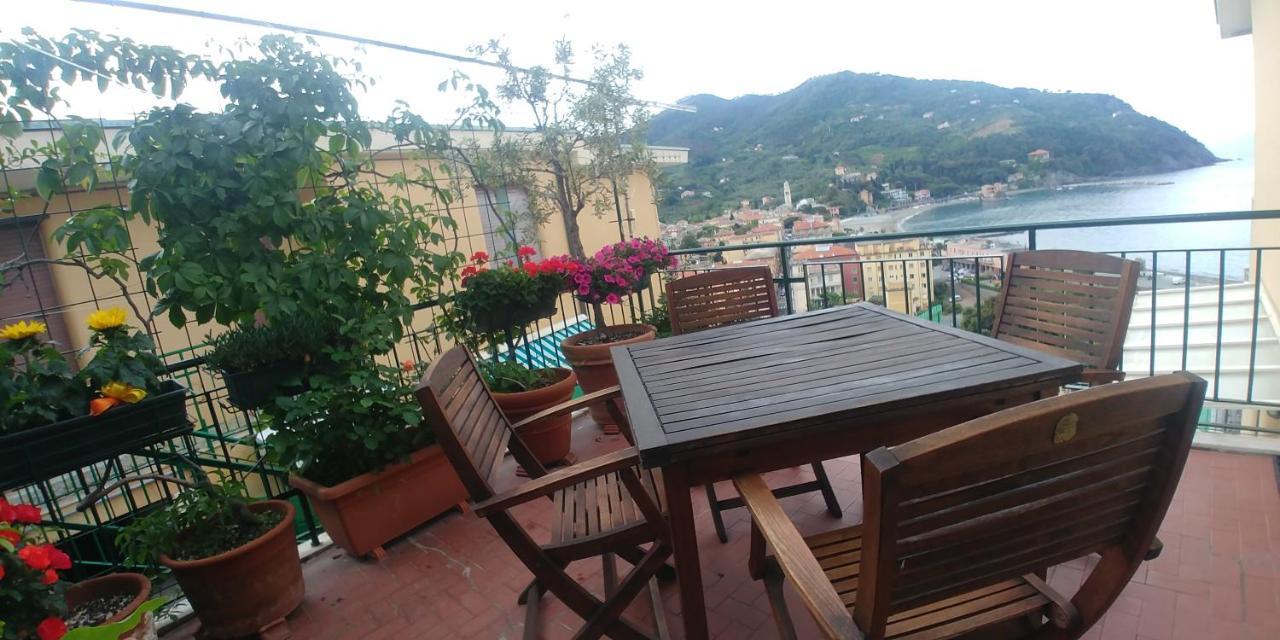 La Terrazza Sul Mare Apartment Леванто Екстериор снимка